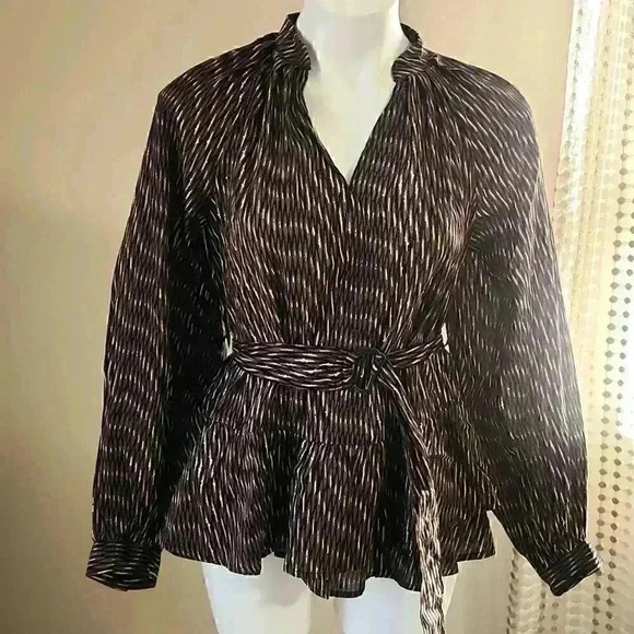 Banana Republic Belted Tiered Blouse - Picture 6 of 8